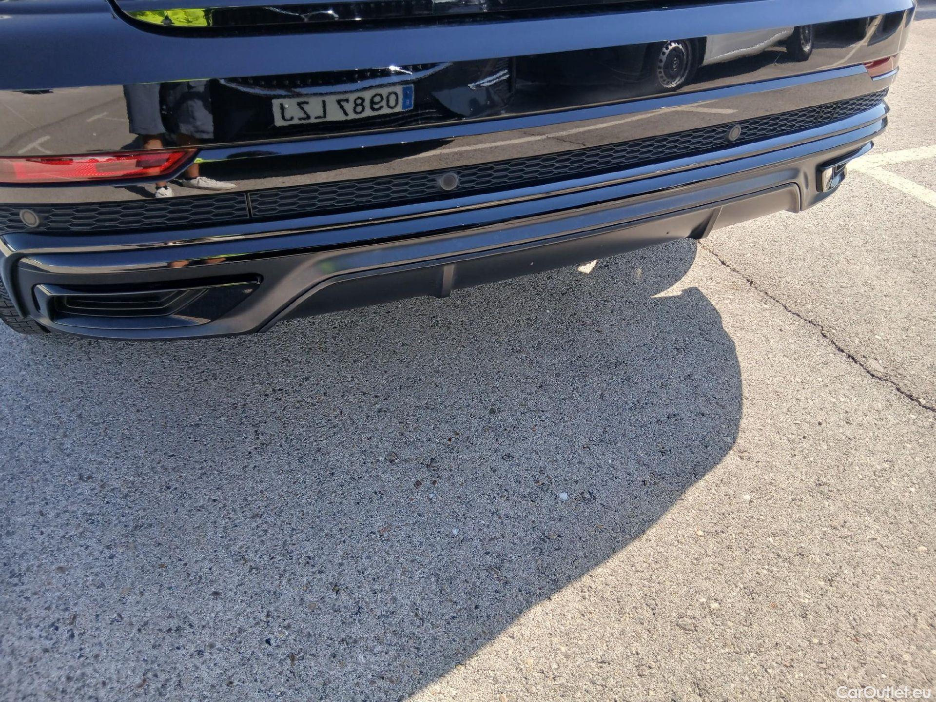  Audi  Q8 AUDI  / 2018 / 5P / todoterreno 55 TFSIe 280kW Black Line Pl quattro tip #24