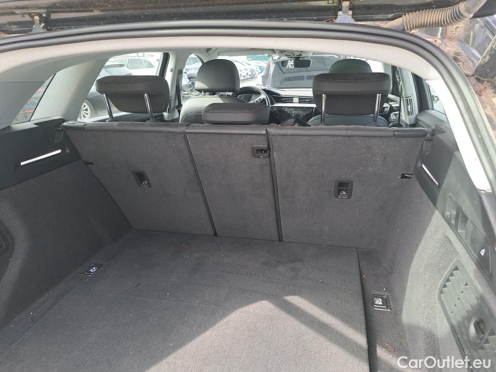  Audi  Q8 AUDI  e-tron / 2022 / 5P / todoterreno Advanced 55 quattro #1
