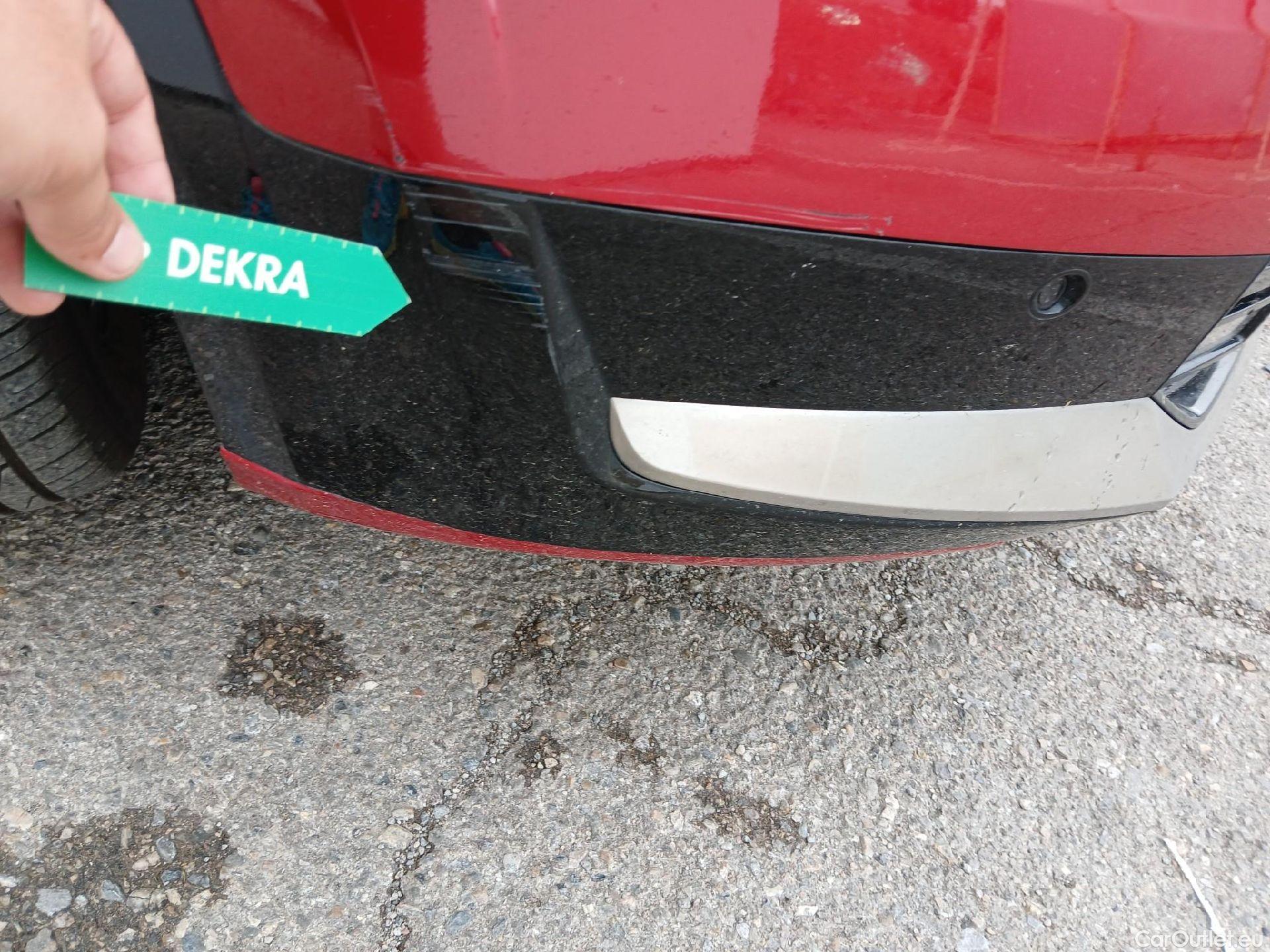  KIA  Niro KIA  / 2022 / 5P / crossover 1.6 GDi PHEV 135kW (183CV) Drive #11