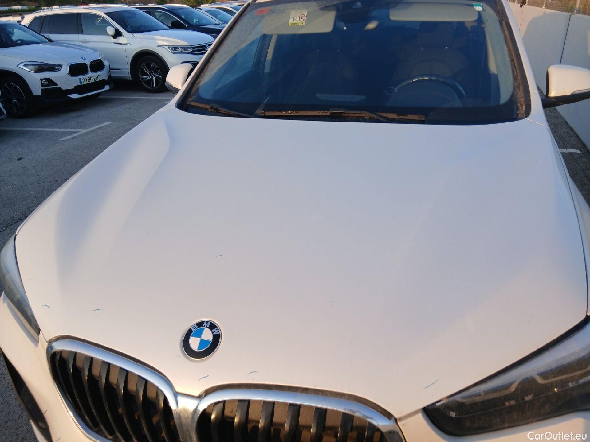  Bmw  X1 BMW  / 2019 / 5P / todoterreno sDrive18dA Corporate (AC2) #4