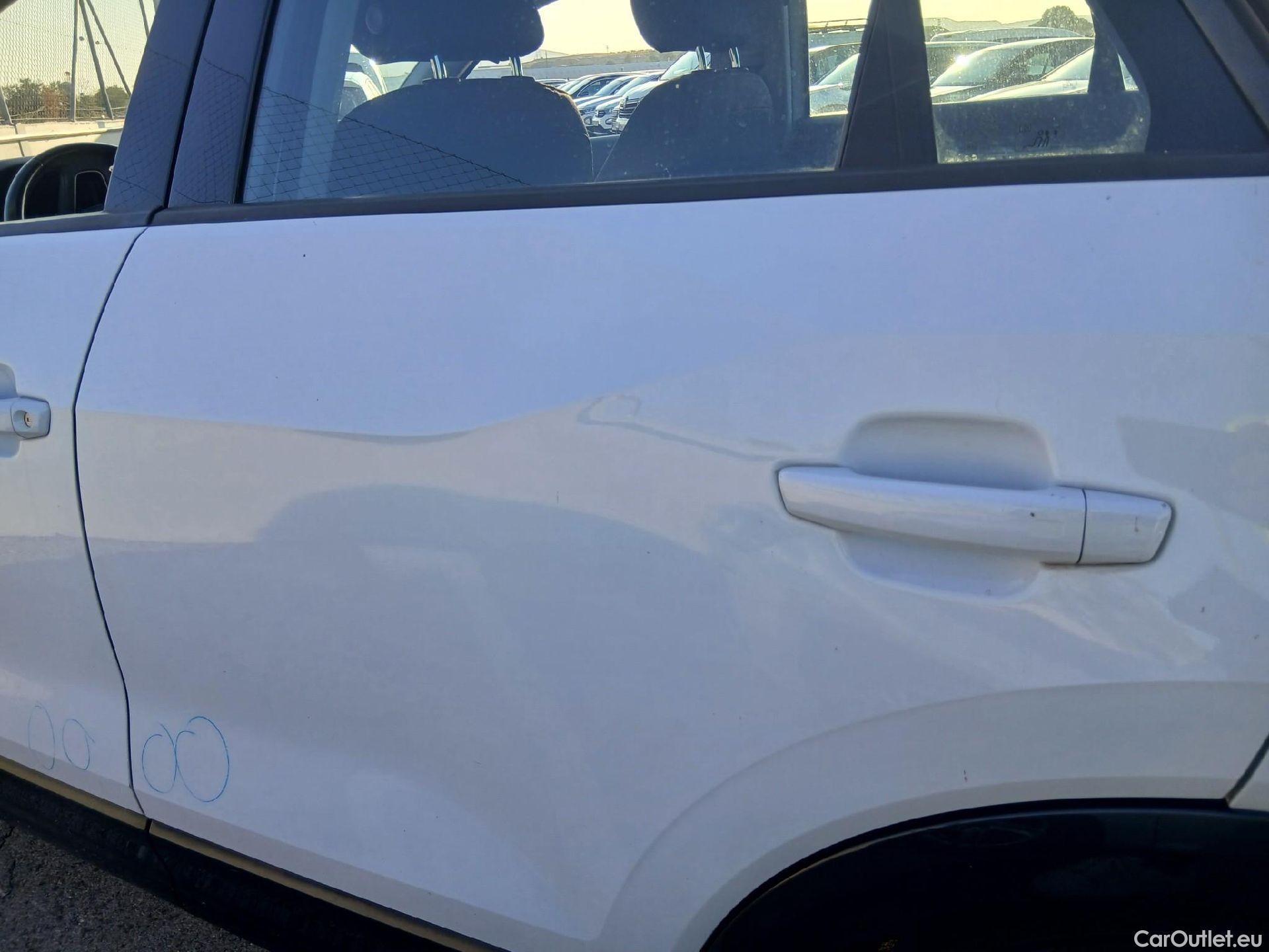  Audi  Q2 AUDI  / 2016 / 5P / todoterreno Design 30 TFSI 85kW (116CV) (AC) #24
