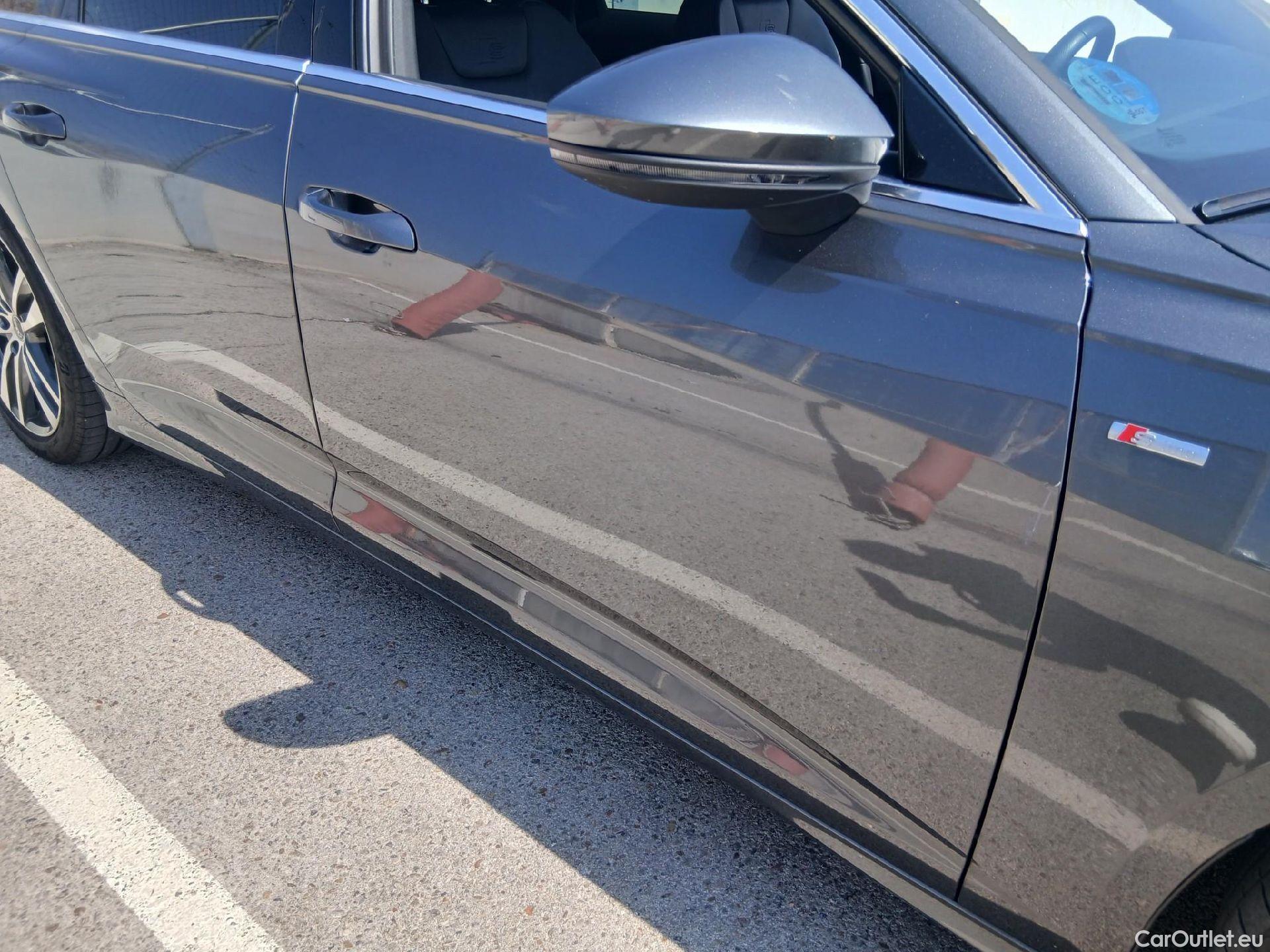  Audi  A6 AUDI  / 2018 / 5P / familiar Avant S Line 40 TDI 150kW quat-ul S tron #43