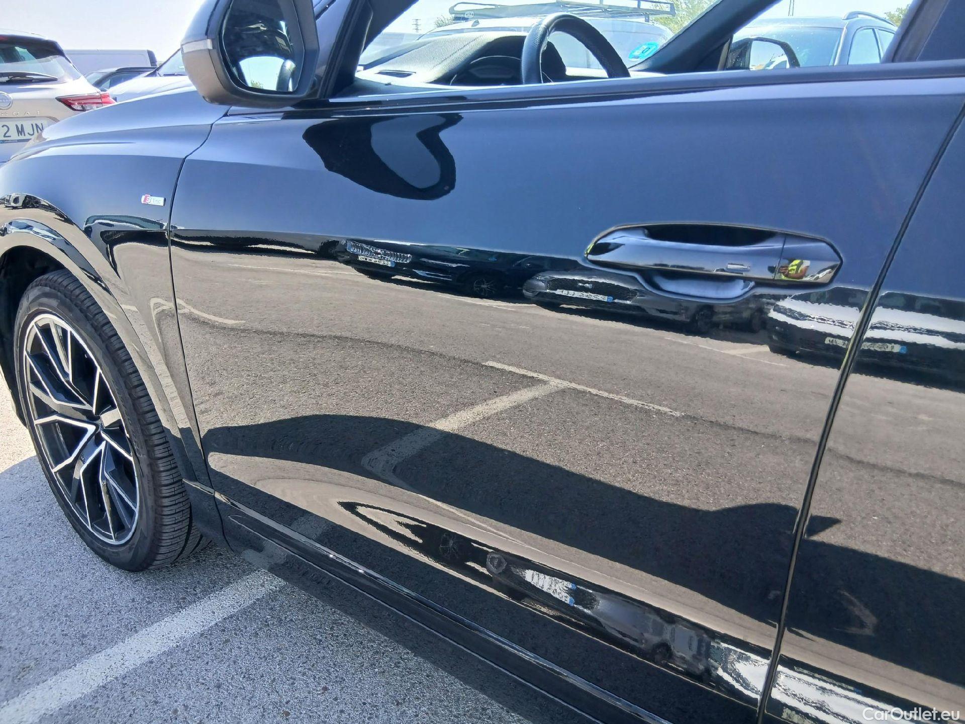  Audi  Q8 AUDI  / 2018 / 5P / todoterreno 55 TFSIe 280kW Black Line Pl quattro tip #14