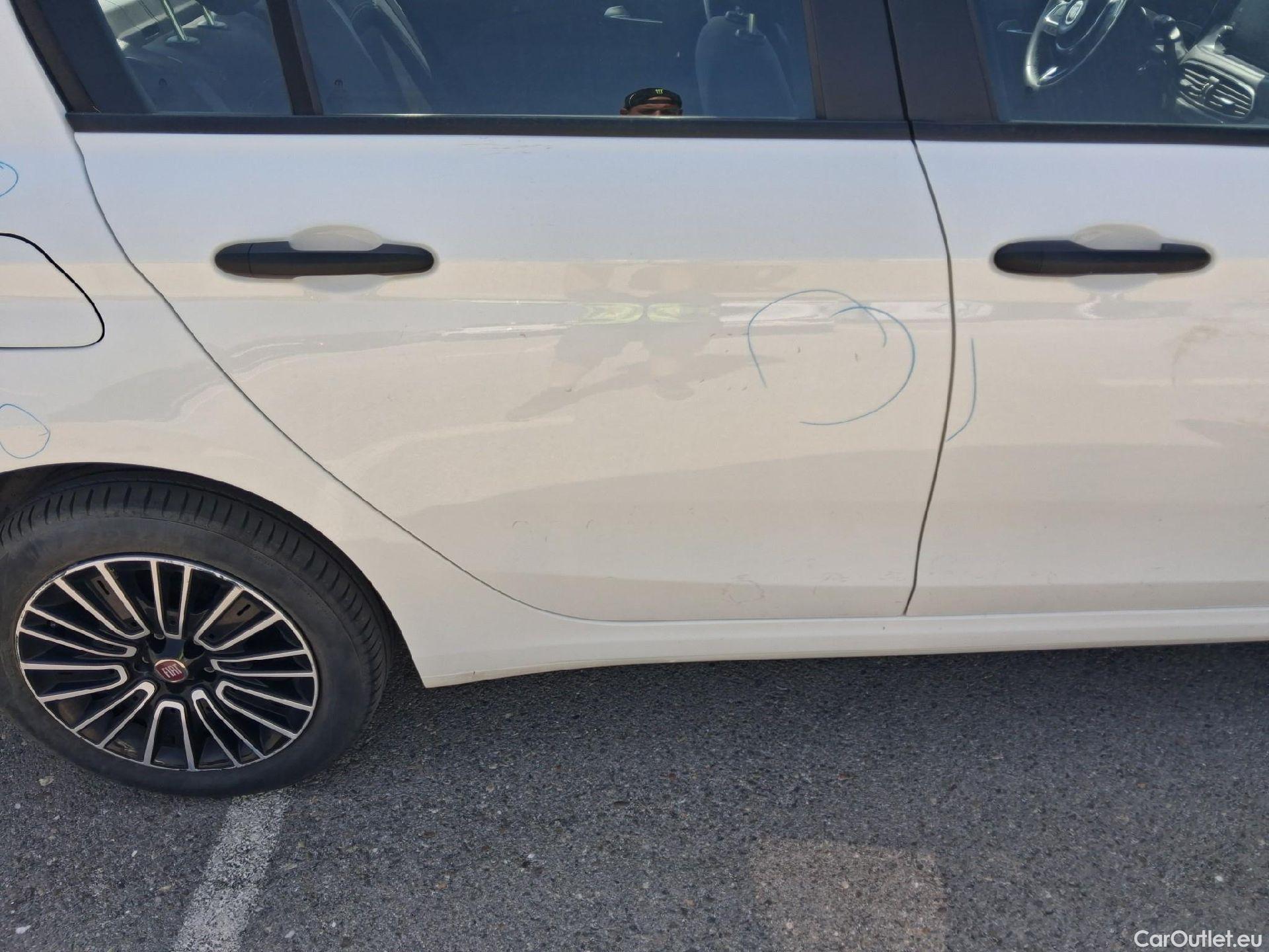  Fiat  Tipo FIAT  / 2020 / 4P / sedán Sedan City Life 1.3 Mjet Diesel 70kW #35