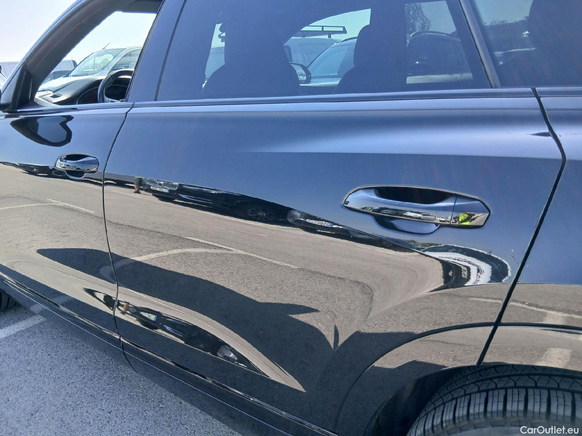  Audi  Q8 AUDI  / 2018 / 5P / todoterreno 55 TFSIe 280kW Black Line Pl quattro tip #16
