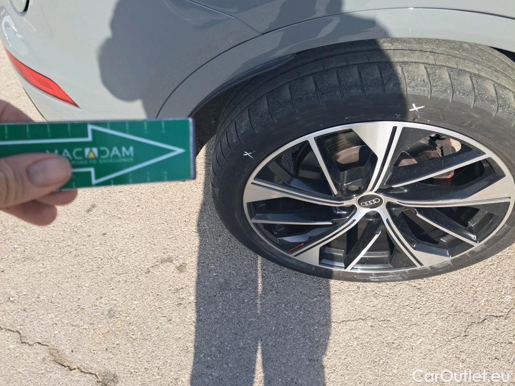  Audi  Q5 AUDI  / 2020 / 5P / todoterreno Black line 40 TDI 150kW quattro-ultra #4