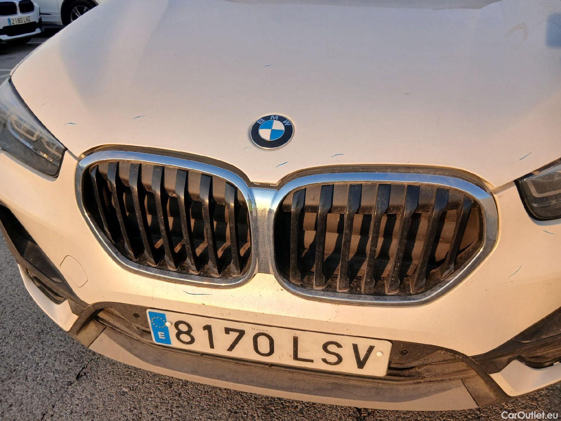  Bmw  X1 BMW  / 2019 / 5P / todoterreno sDrive18dA Corporate (AC2) #11