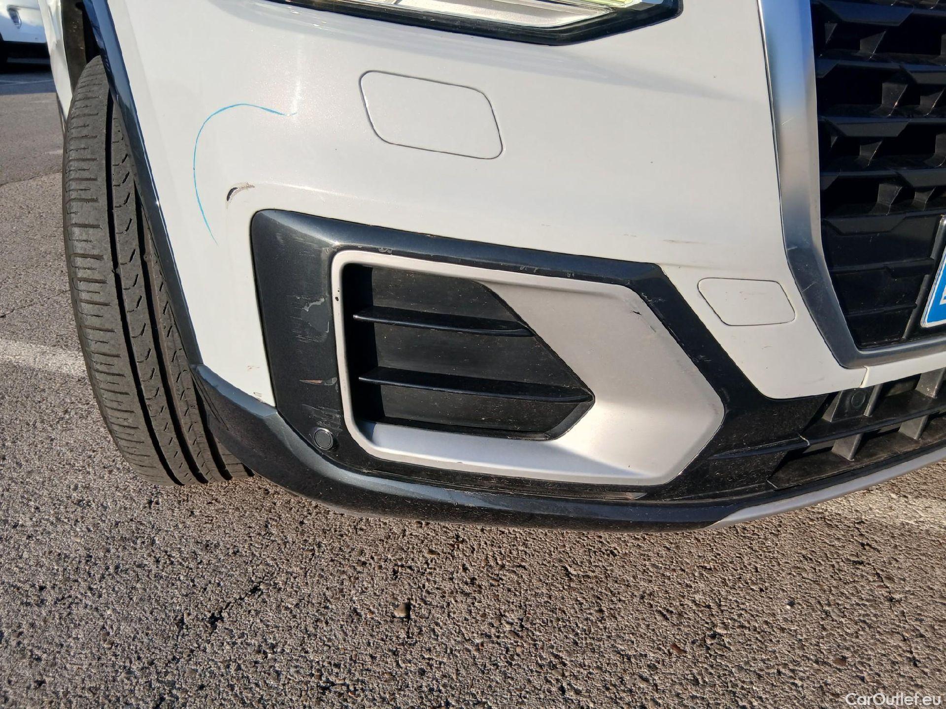  Audi  Q2 AUDI  / 2016 / 5P / todoterreno Design 30 TFSI 85kW (116CV) (AC) #8