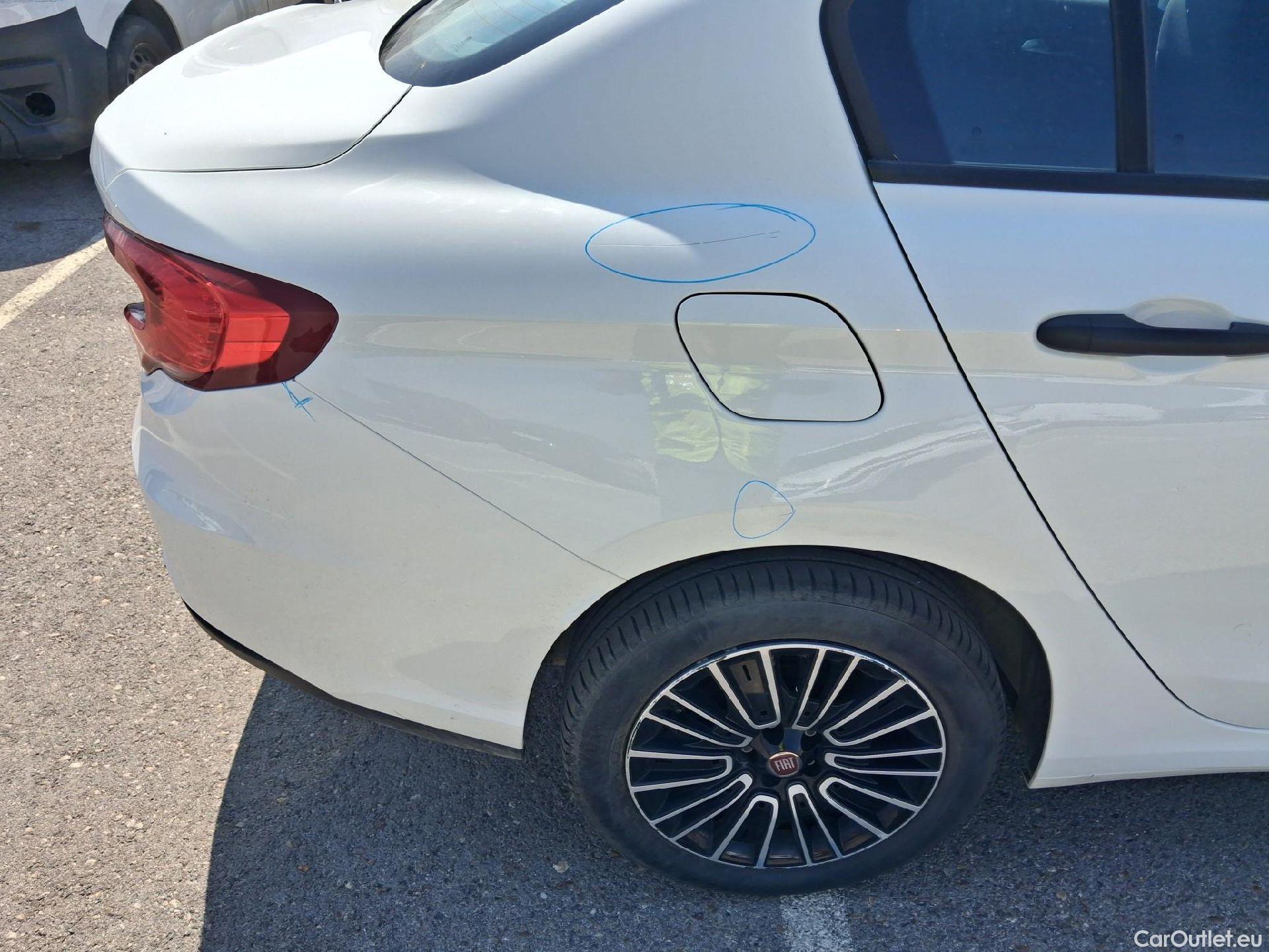  Fiat  Tipo FIAT  / 2020 / 4P / sedán Sedan City Life 1.3 Mjet Diesel 70kW #30
