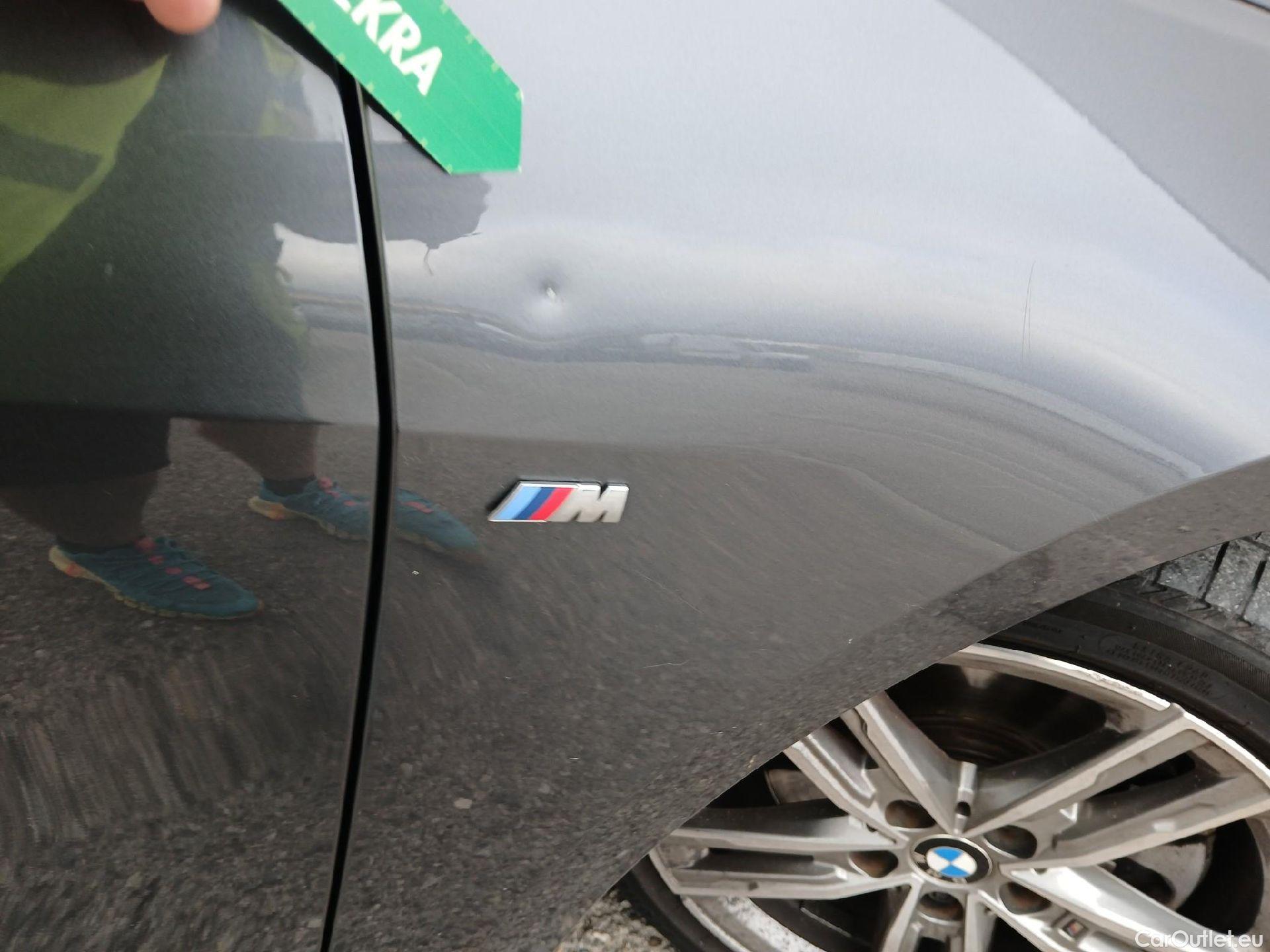  Bmw  Serie 1 BMW  / 2019 / 5P / berlina con portón 118d #PAQUETE M# #38