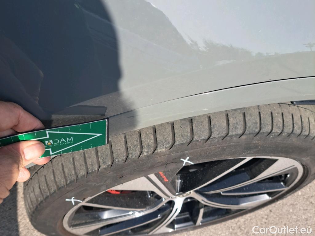  Audi  Q5 AUDI  / 2020 / 5P / todoterreno Black line 40 TDI 150kW quattro-ultra #8