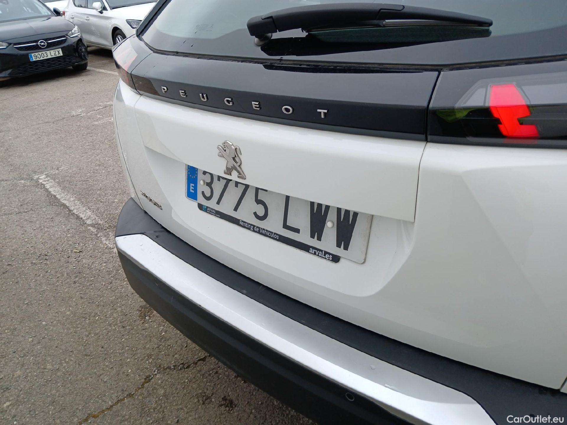  Peugeot  2008 PEUGEOT  / 2019 / 5P / todoterreno Active Pack BlueHDI 81kW (110CV) #29