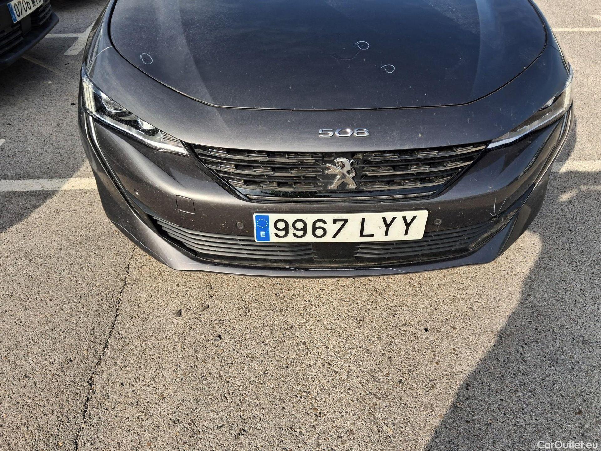  Peugeot  508 PEUGEOT  / 2018 / 5P / berlina con portón 5P Active Pack BlueHDi 130 S&S EAT8 #1