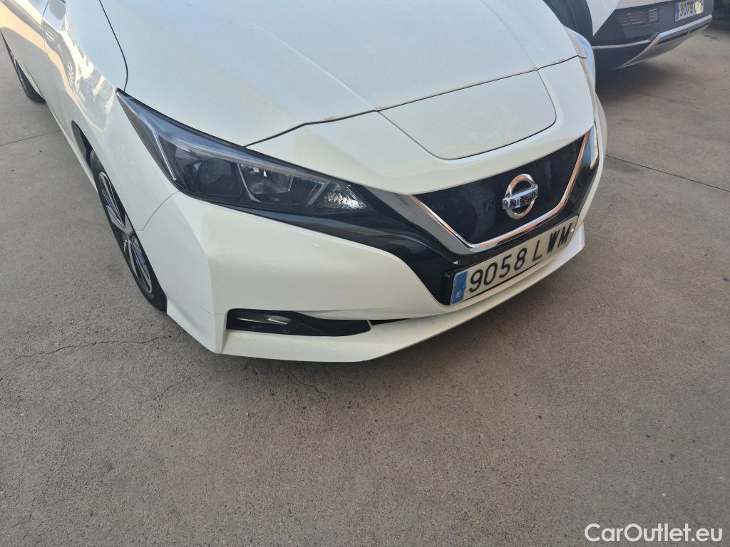  Nissan  Leaf NISSAN  / 2017 / 5P / berlina con portón 40kWh Acenta #9