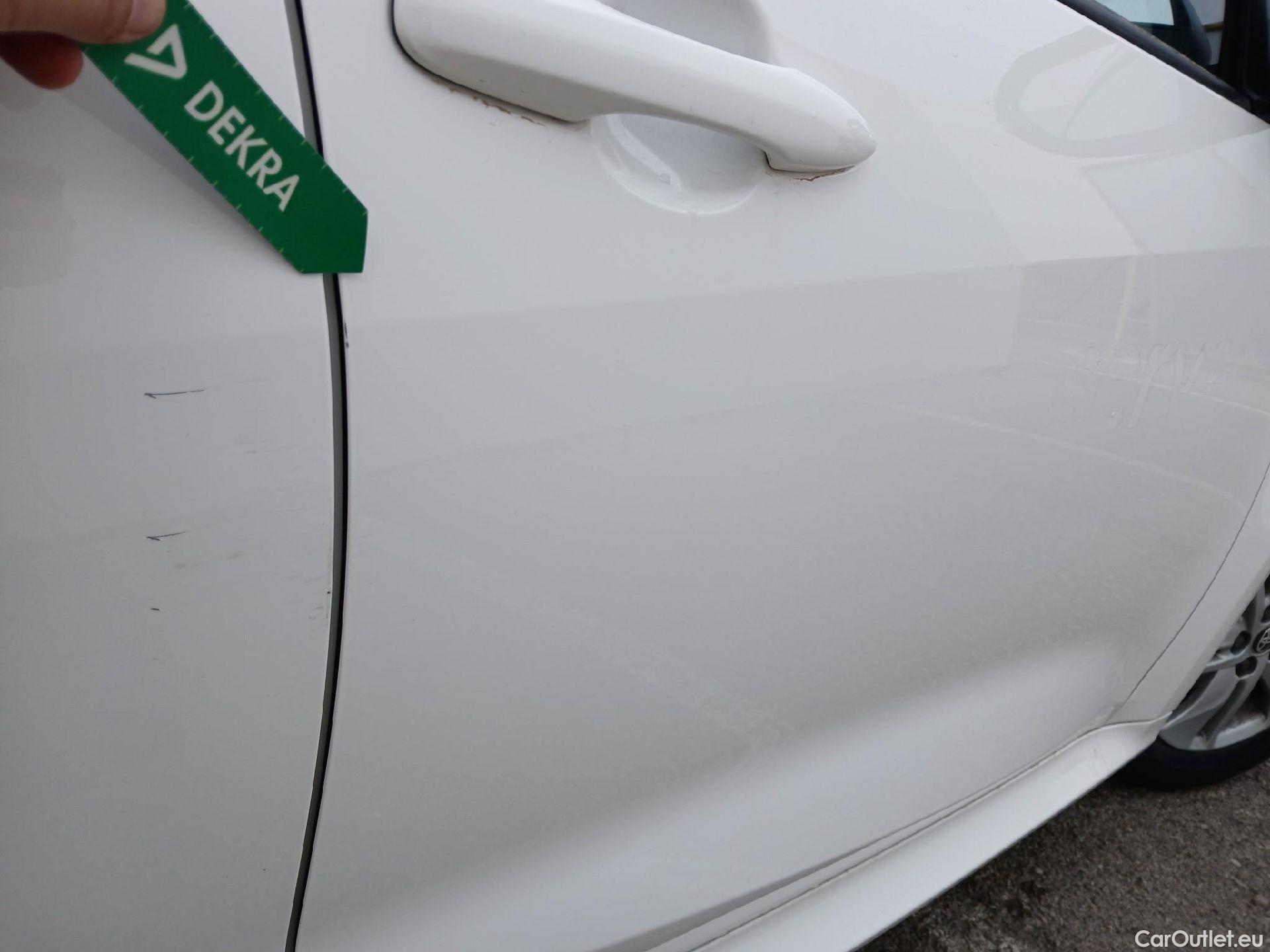  Toyota  Yaris TOYOTA  1.5 120H Business Plus #25