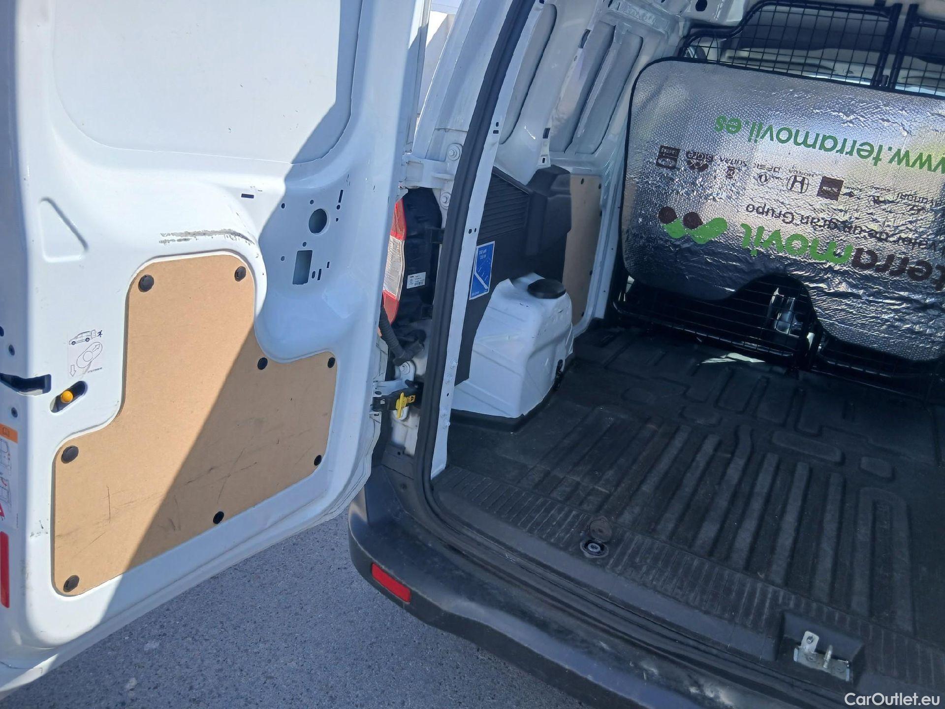  Ford  Transit FORD  Courier/2014/4P/furgón der.turis Van 1.5 TDCi 75kW Trend #4