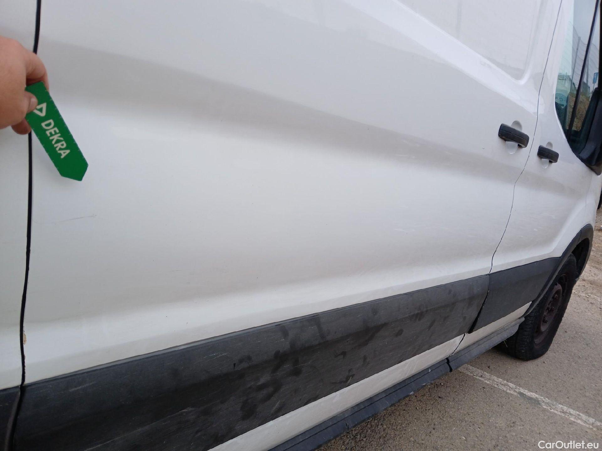  Ford  Transit FORD  / 2013 / 4P / furgón 350 96kW L3H2 Van Trend FWD #78