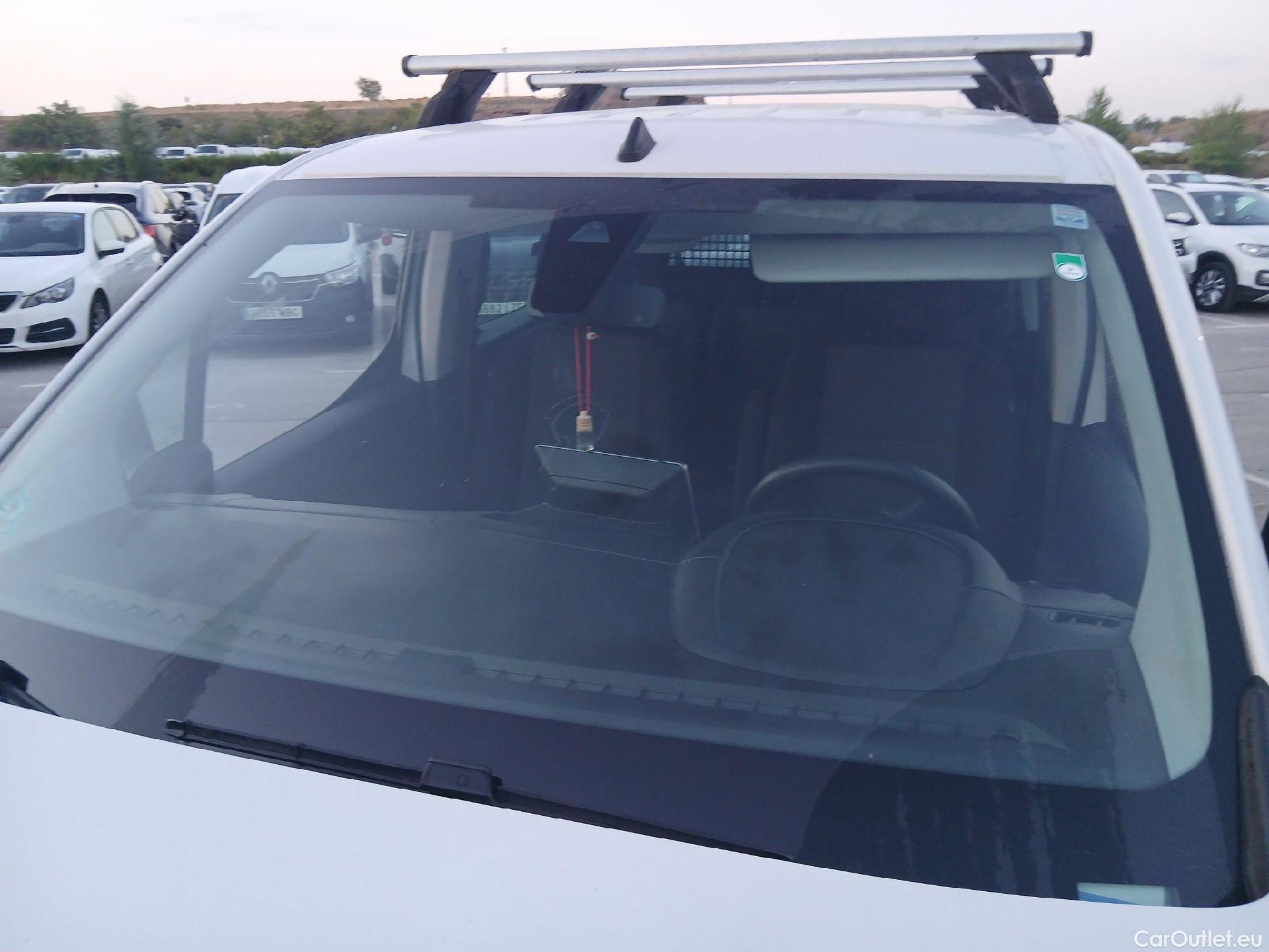  Citroen  Berlingo CITROEN  / 2018 / 4P / combi Talla M BlueHDi 100 S&S LIVE PACK #3