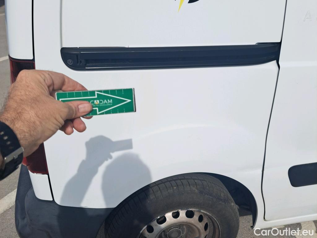  Citroen  Berlingo CITROEN  / 2015 / 3P / furgón derivado de turismo BlueHDi 74KW (100CV) #9