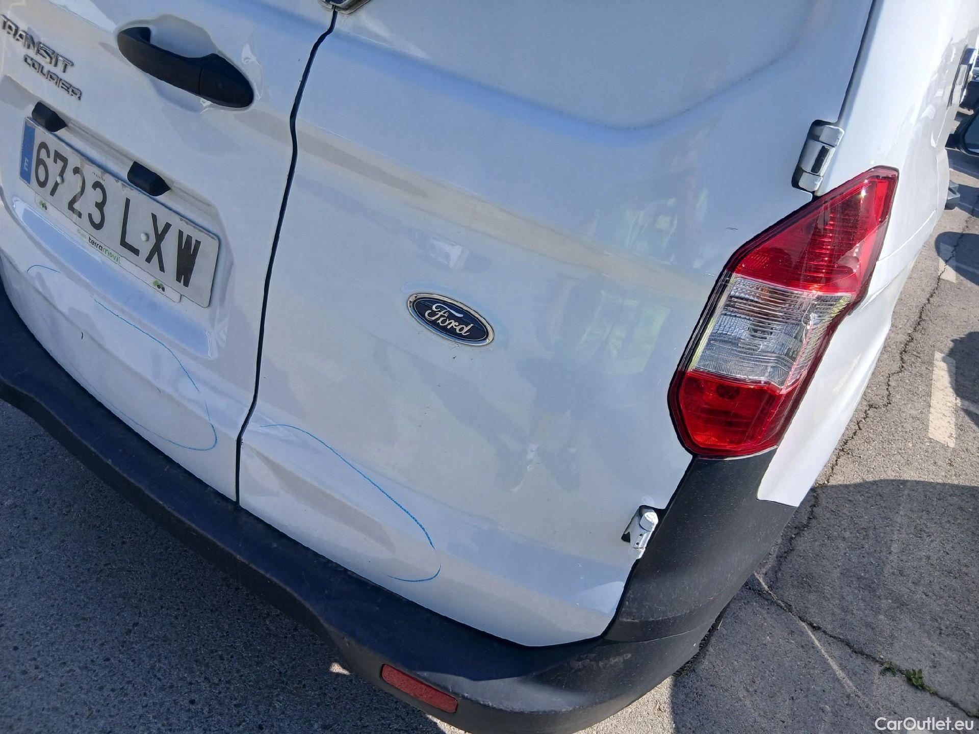  Ford  Transit FORD  Courier/2014/4P/furgón der.turis Van 1.5 TDCi 75kW Trend #25