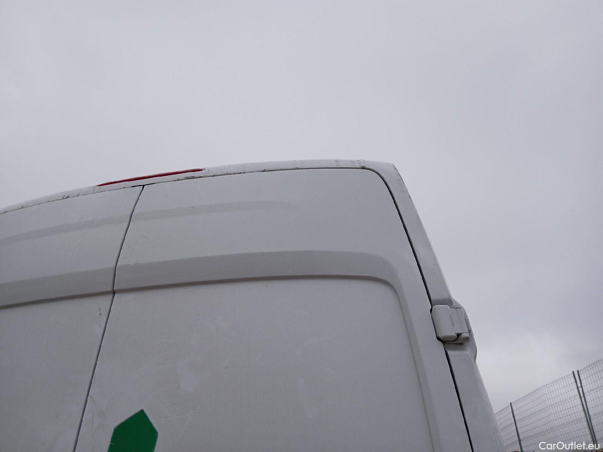  Ford  Transit FORD  / 2013 / 4P / furgón 350 96kW L3H2 Van Trend FWD #62