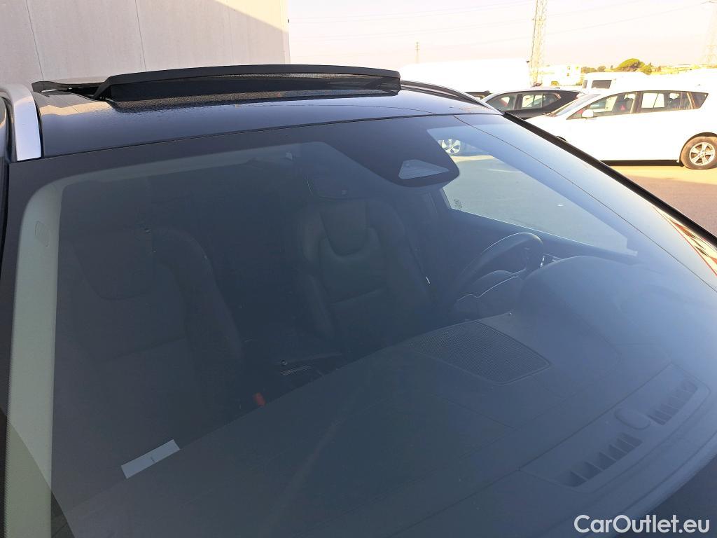  Volvo  XC60 VOLVO  / 2017 / 5P / todoterreno 2.0 B4 D Inscription Auto #1