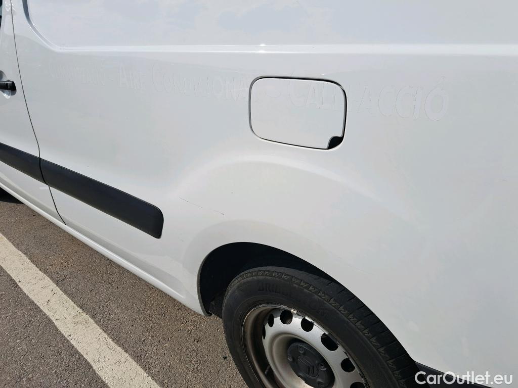  Citroen  Berlingo CITROEN  / 2015 / 3P / furgón derivado de turismo BlueHDI 74KW (100CV) (AC) #12