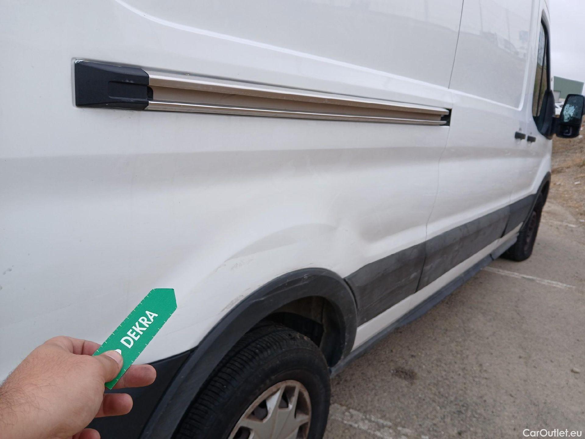  Ford  Transit FORD  / 2013 / 4P / furgón 350 96kW L3H2 Van Trend FWD #70