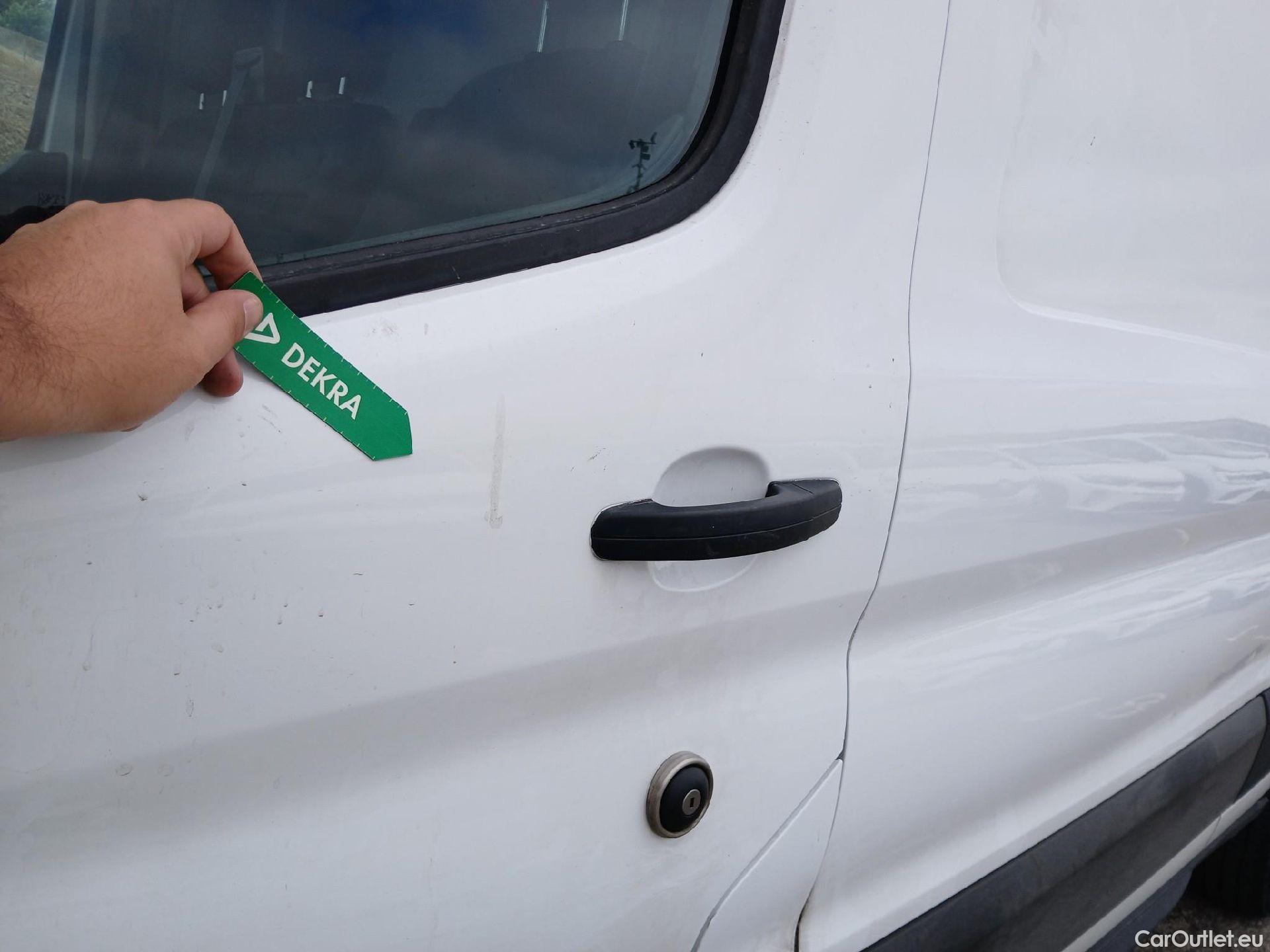  Ford  Transit FORD  / 2013 / 4P / furgón 350 96kW L3H2 Van Trend FWD #50