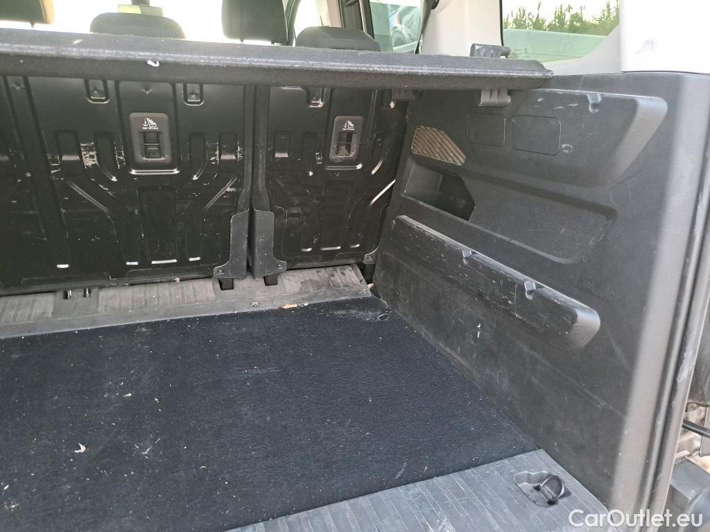  Opel  Combo OPEL  Life / 2018 / 5P / monovolumen compacto 1.5 TD 75kW (100CV) S/S Edition L #33