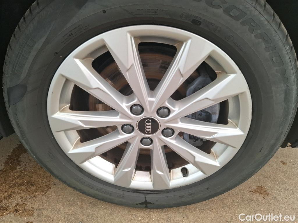  Audi  Q3 AUDI  / 2018 / 5P / SUV 45 TFSI E 245 S TRONIC BUSINESS LINE #6