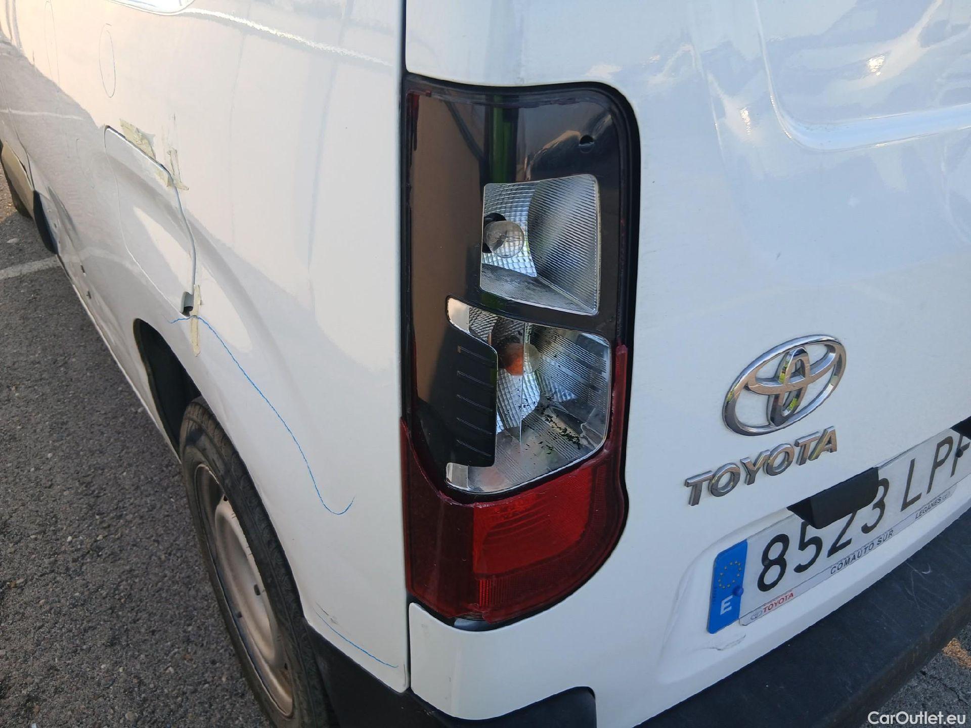  Toyota  Proace TOYOTA  City/2020/4P/furgón derivado de turismo 1.5D 75kW (100CV) GX 650kg Media #24