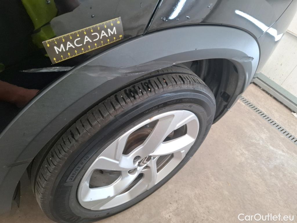  Citroen  C5 Aircross CITROEN  / 2022 / 5P / SUV MHEV 136 e-DCS6 YOU #40