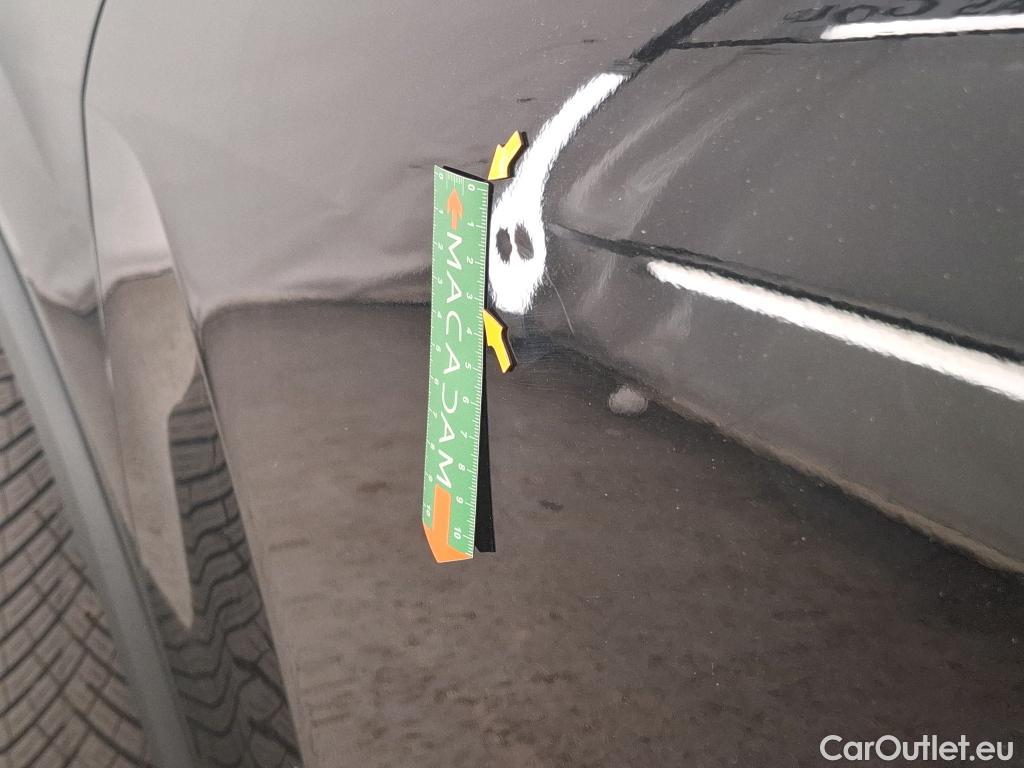  Citroen  C4 CITROEN  X / 2022 / 4P / Berline PureTech 130 S&S EAT8 Feel Pack #8