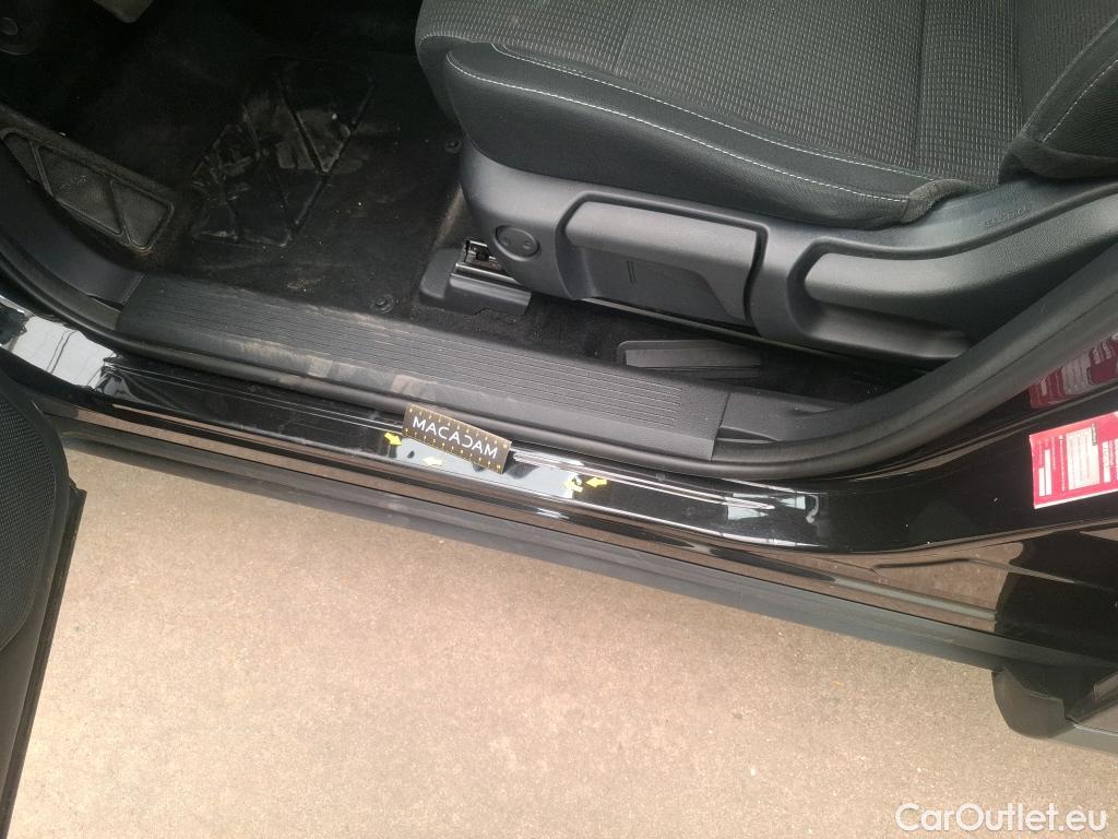  Nissan  Qashqai NISSAN  / 2021 / 5P / Crossover e-Power 190 Business Edition BVA HEV CD LOT 700 #1