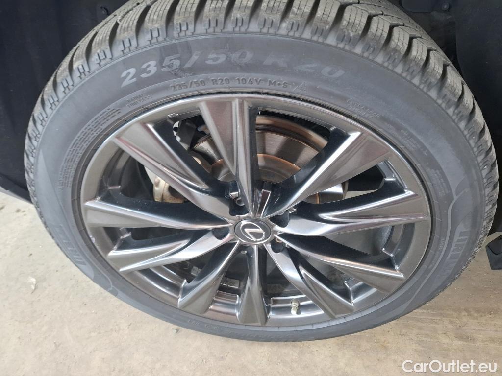  Lexus  NX LEXUS  / 2021 / 5P / SUV 450H+ 4WD F SPORT Executive #18