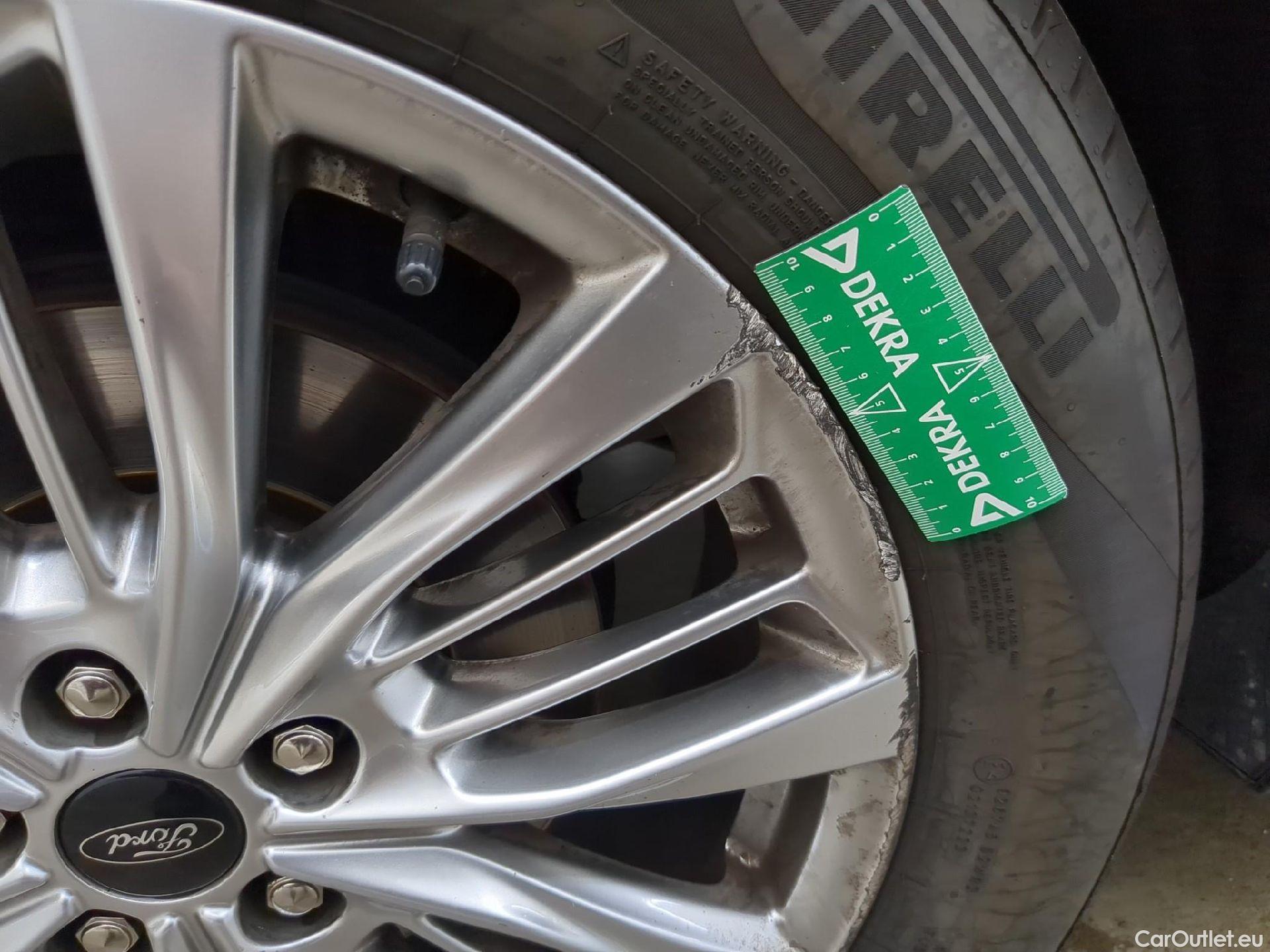  Ford  Kuga  Vignale 1.5 EcoBlue 120CV BVA8 E6dT #2