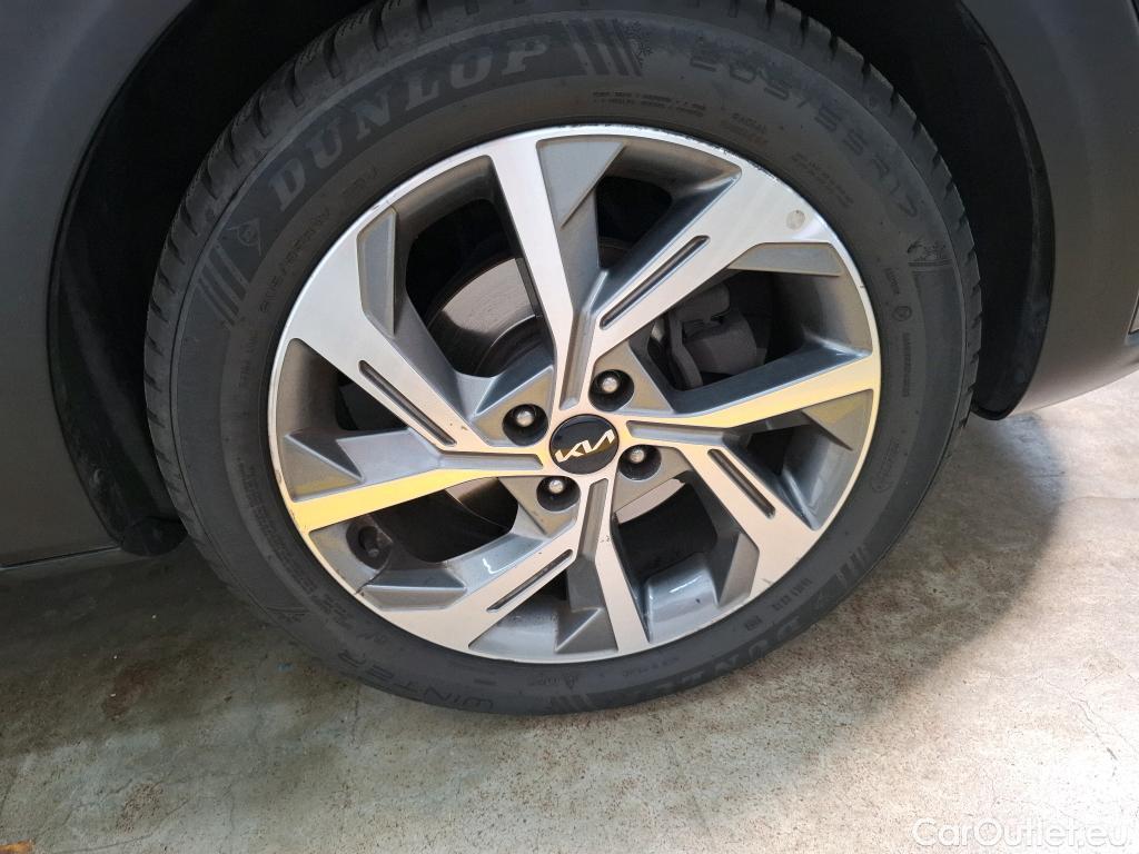  KIA  STONIC  GT Line 1.0 T-GDI 100CV BVM6 E6d #33