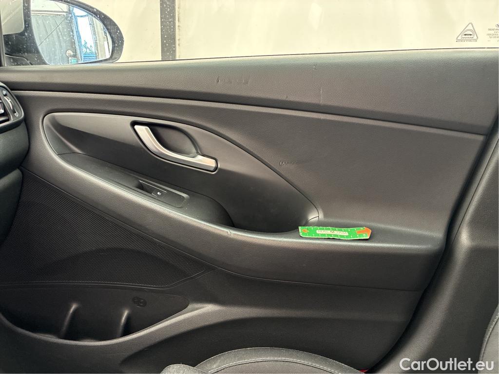  Hyundai  i30 HYUNDAI  Sport Wagon / 2020 / 5P / Break 1.0 T-GDI 120 DCT-7 MHEV CREATIVE SW #1