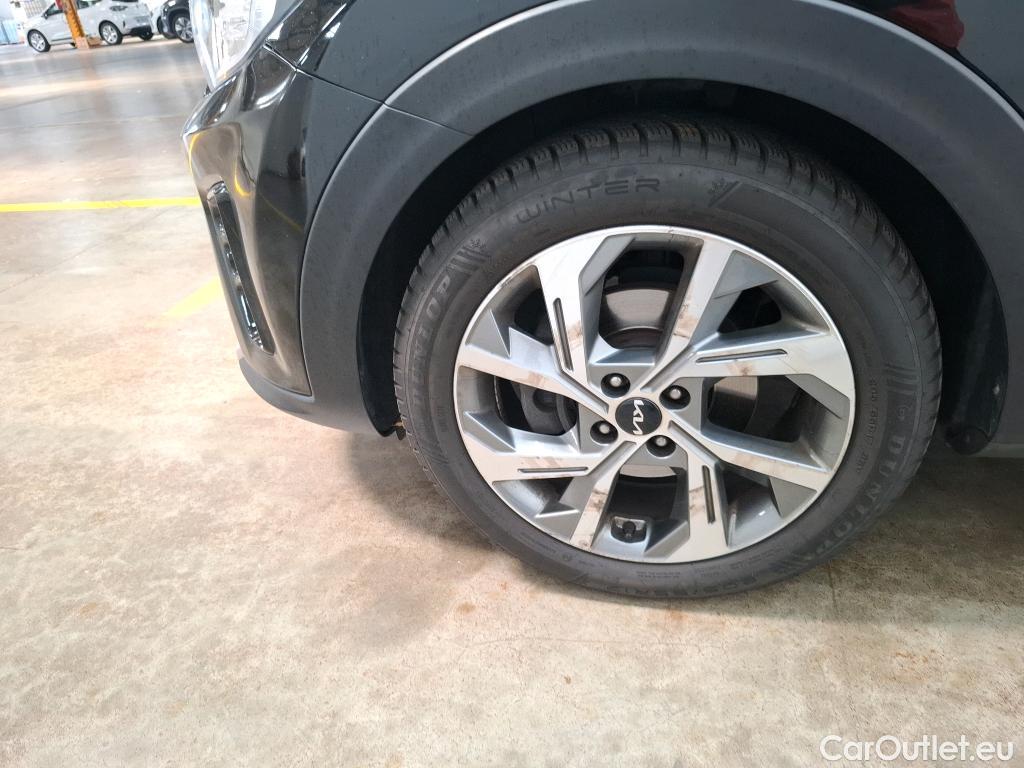  KIA  STONIC  GT Line 1.0 T-GDI 100CV BVM6 E6d #3
