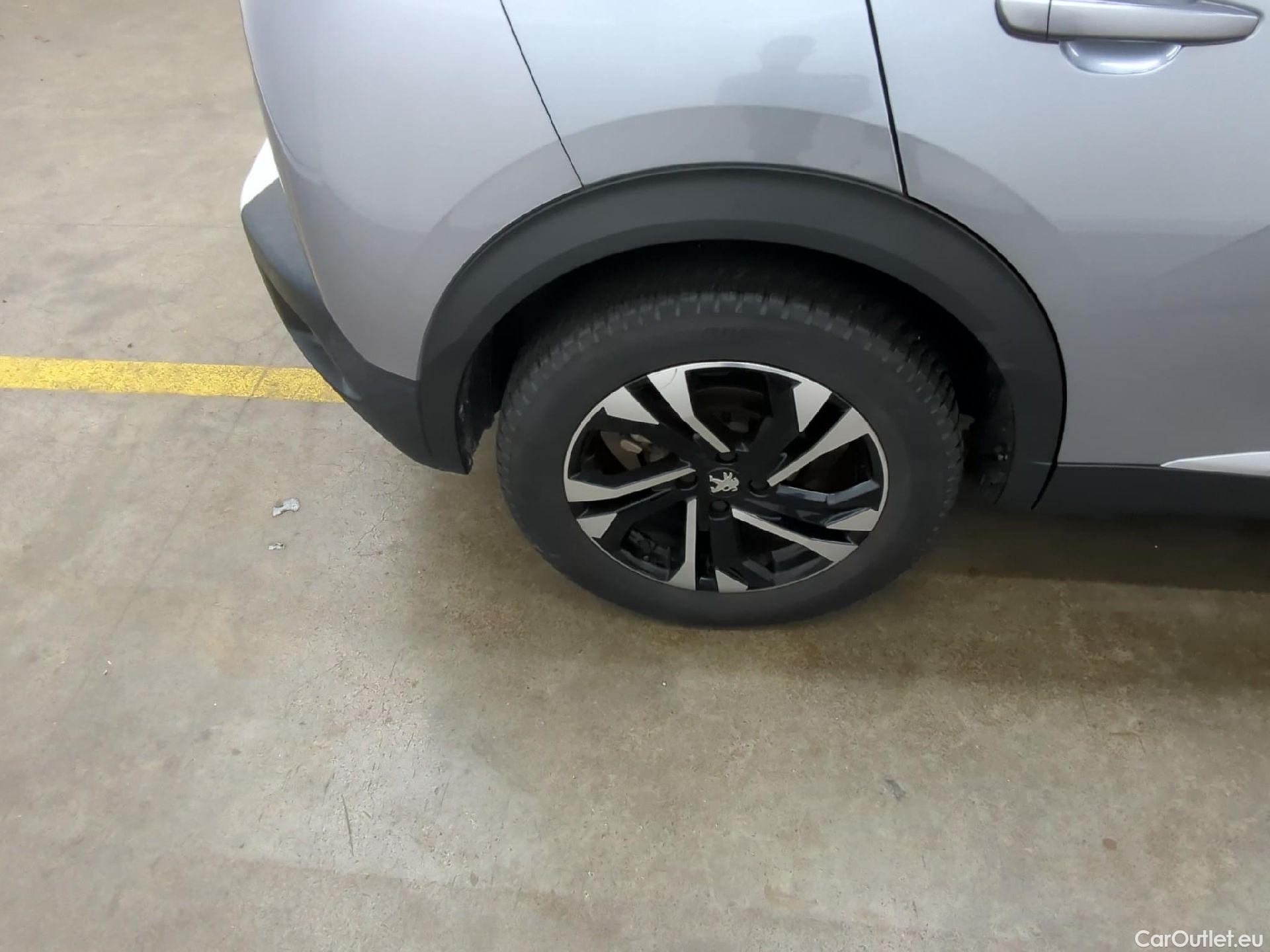  Peugeot  2008  Allure Pack 1.5 HDi 110CV BVM6 E6d #8