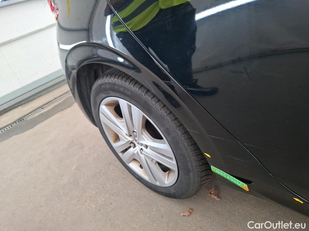 Peugeot  208  Allure Business 1.2 PureTech 110CV BVM6 E6dT #3