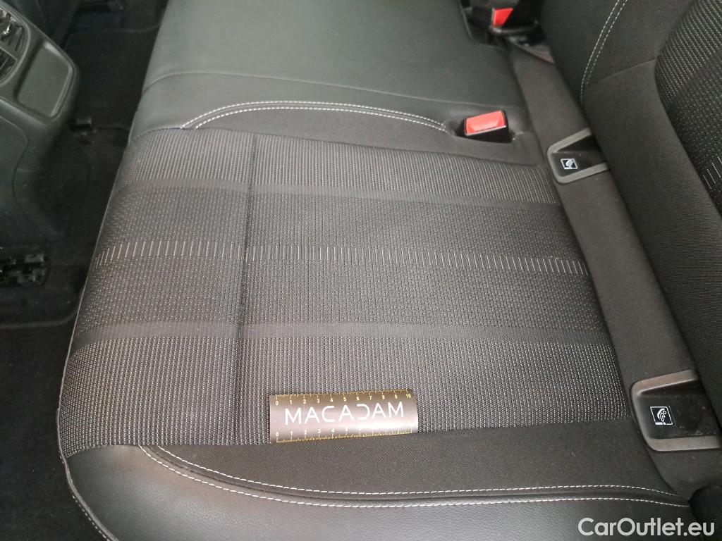  Opel   Grandland X Grandland X Elegance Business 1.5 130CV BVA8 6E #39