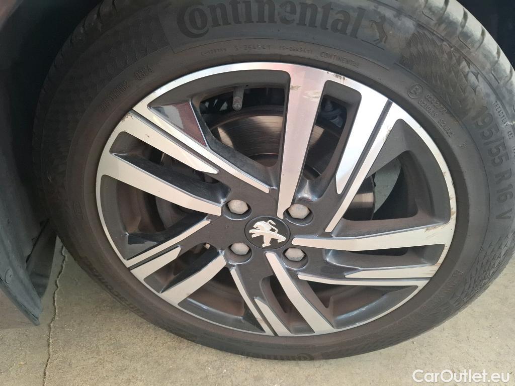  Peugeot  208  Allure Business 1.5 HDi 100CV BVM6 E6d #25