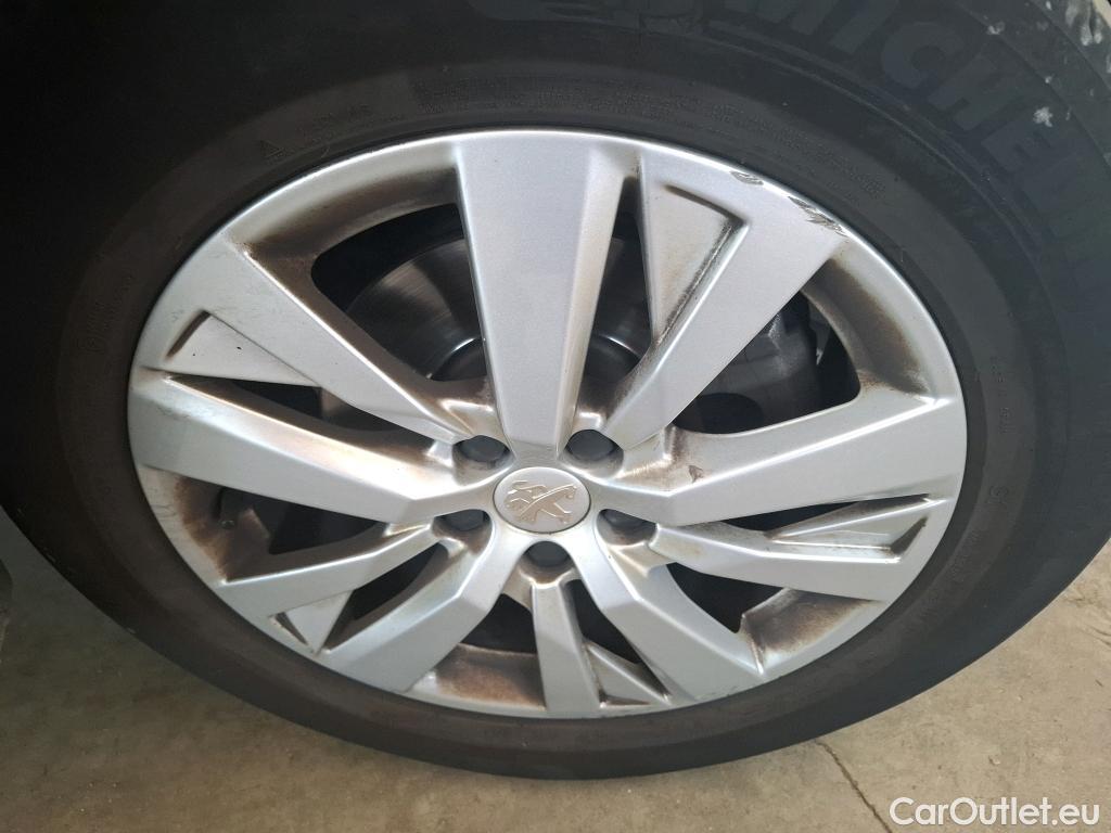  Peugeot  5008  Active Business 1.5 HDi 130CV BVA8 E6d #57