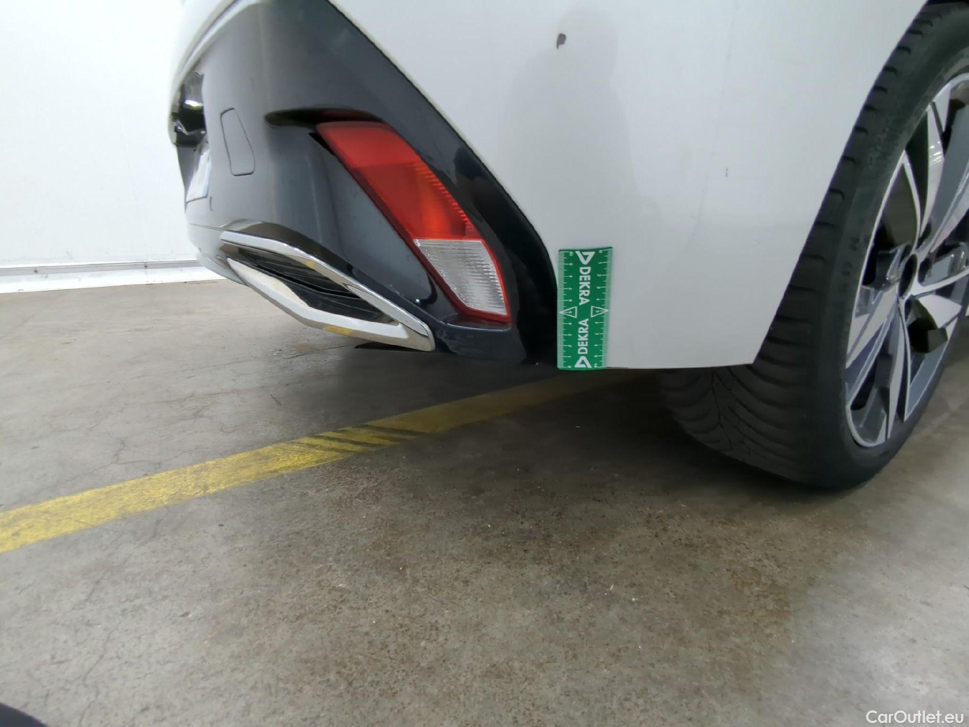  Peugeot  308  Allure 1.2 PureTech 130CV BVA8 E6d #19