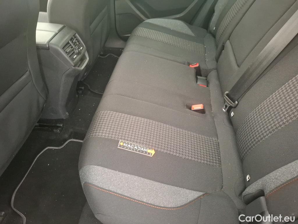  Peugeot  3008  II Active Pack 1.5 HDi 130CV BVA8 E6d #24