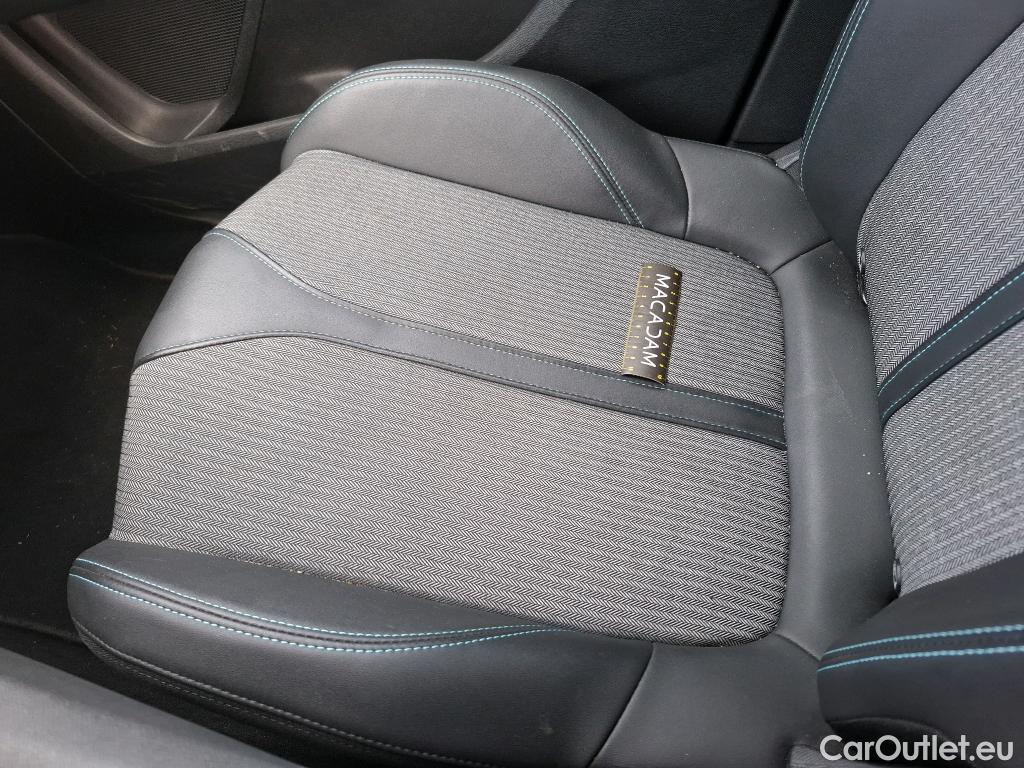  Peugeot  3008  II Allure Pack 1.5 HDi 130CV BVA8 E6d #3