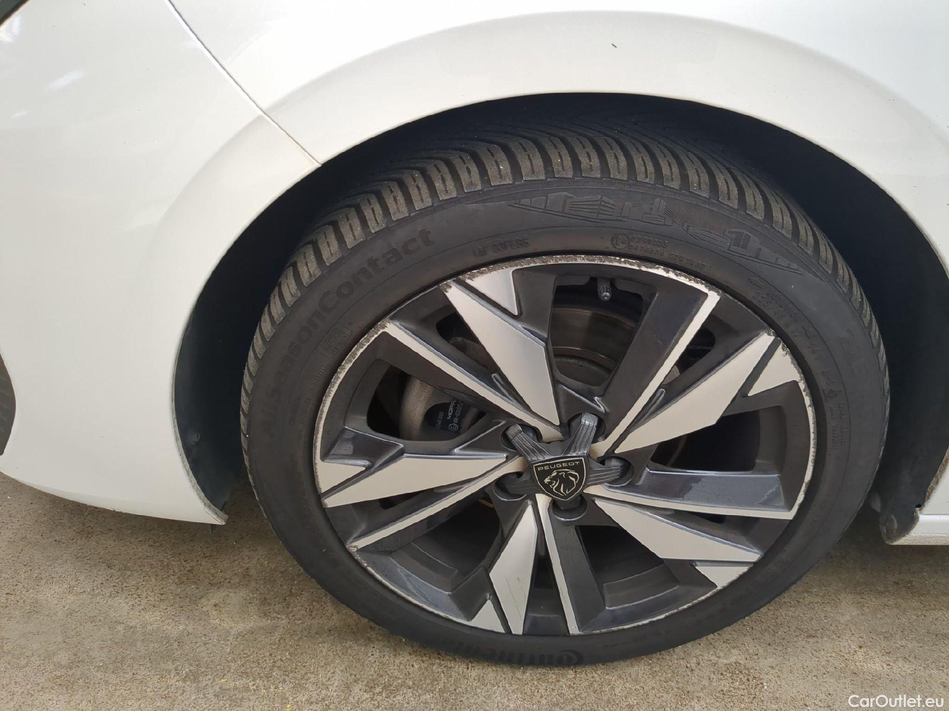  Peugeot  308  Allure 1.2 PureTech 130CV BVA8 E6d #2