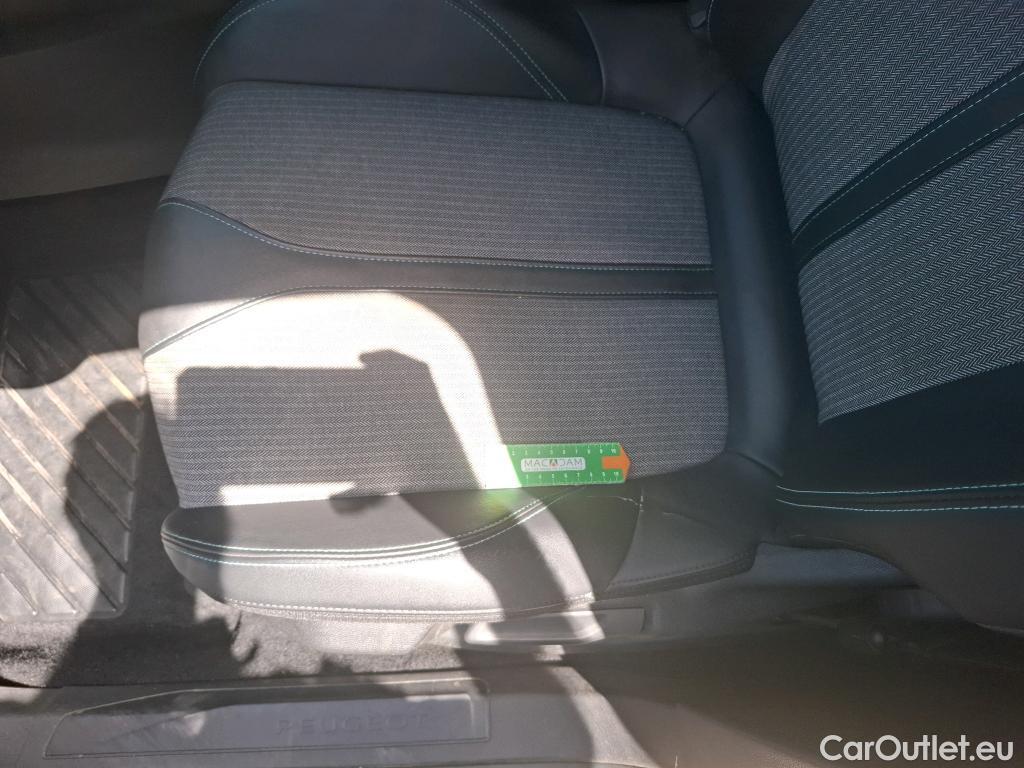  Peugeot  5008  Allure Pack 1.2 PureTech 130CV BVA8 7 Sieges E6d #9